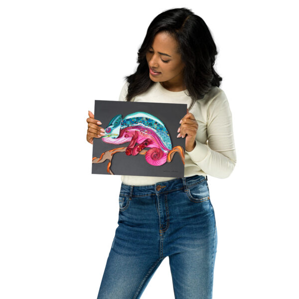 Caméléon Rainbow - poster en pouces – Image 5
